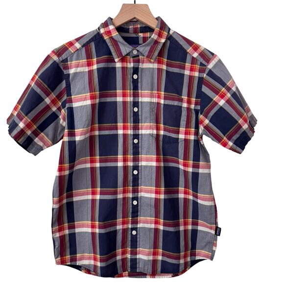 PATAGONIA Fezzman Shirt Men’s S Short Sleeve Plaid Camping Outdoors Gorpcore - Picture 1 of 10